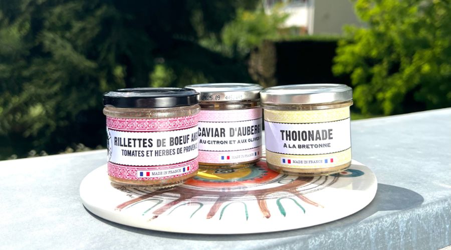 Photo d'un coffret apéro de 3 produits du terroir